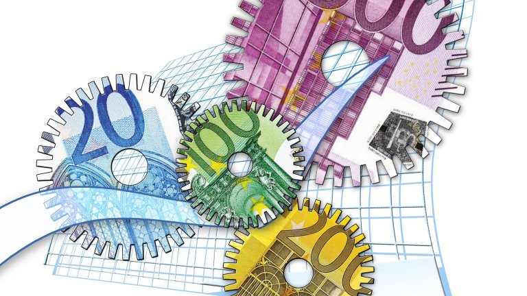 IHK Workshop Energiepreise Cluster Energietechnik Berlin-Brandenburg Zahnräder und Euros