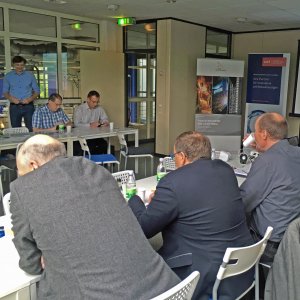 Diskussion von IT- und Industrie Unternehmen